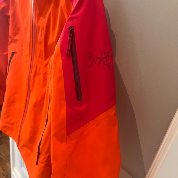 GORE-TEX ePE jacket-Shell. - Picture 8 of 16